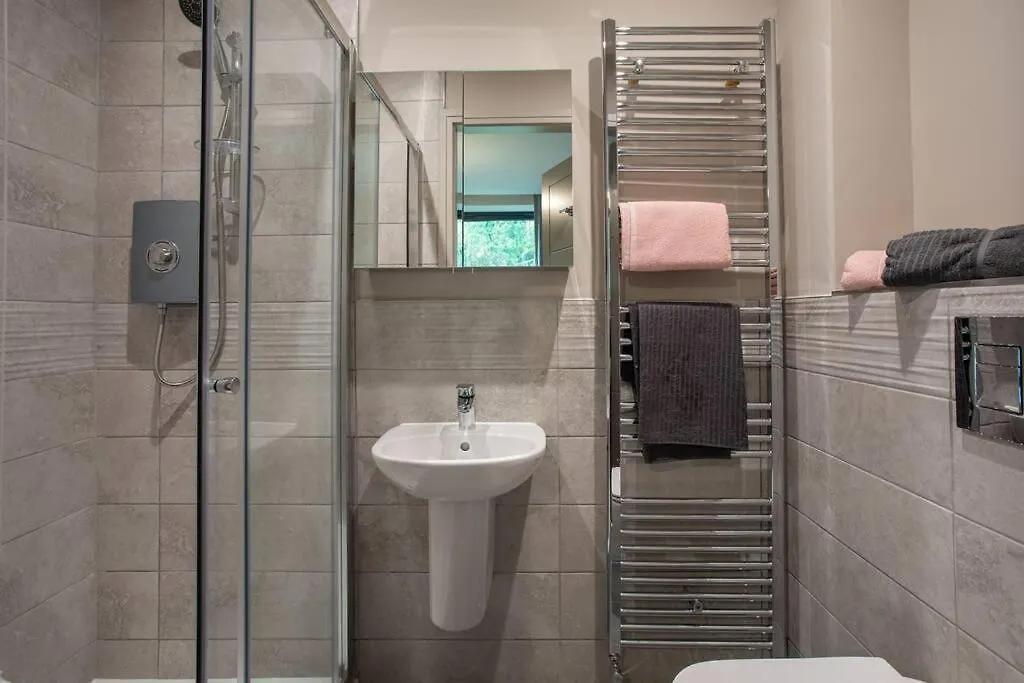 Brand New, Luxury & With Terrace Apartment Belfast